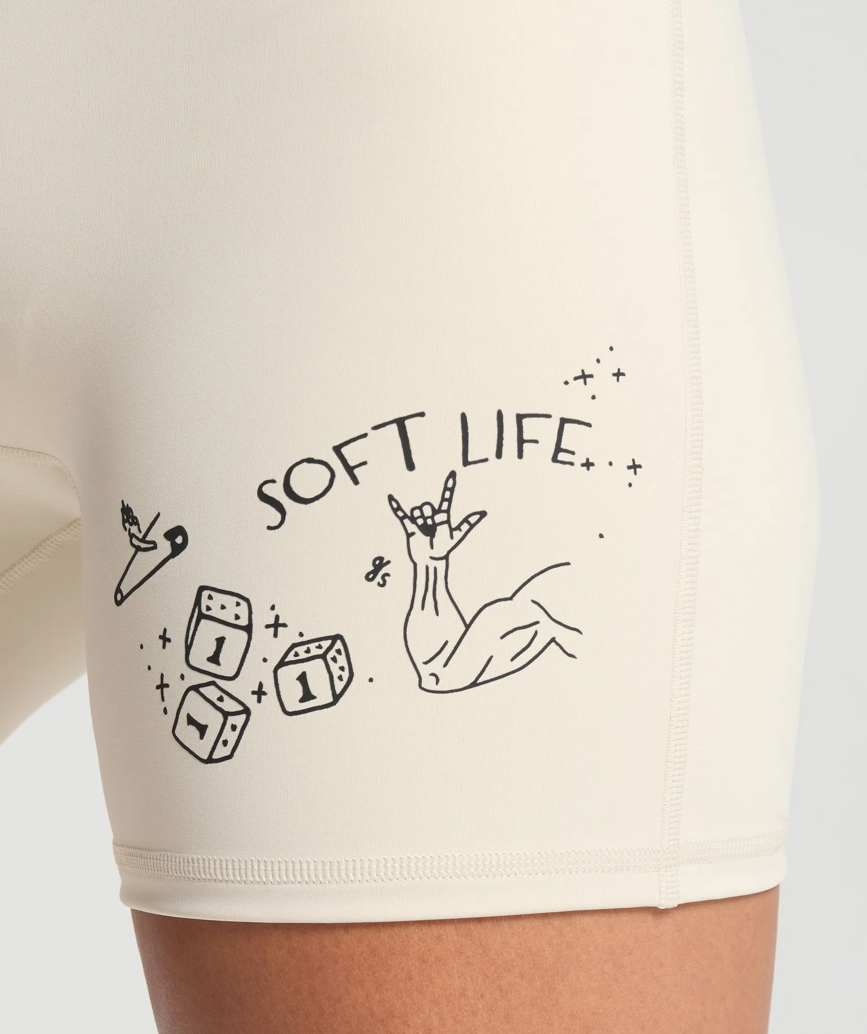 Gymshark Elevate Tattoo Graphic Shorts - Cream Beige